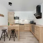 Seavibe - Basen, Silownia, Sauna I Garaz By Renters Apartman *